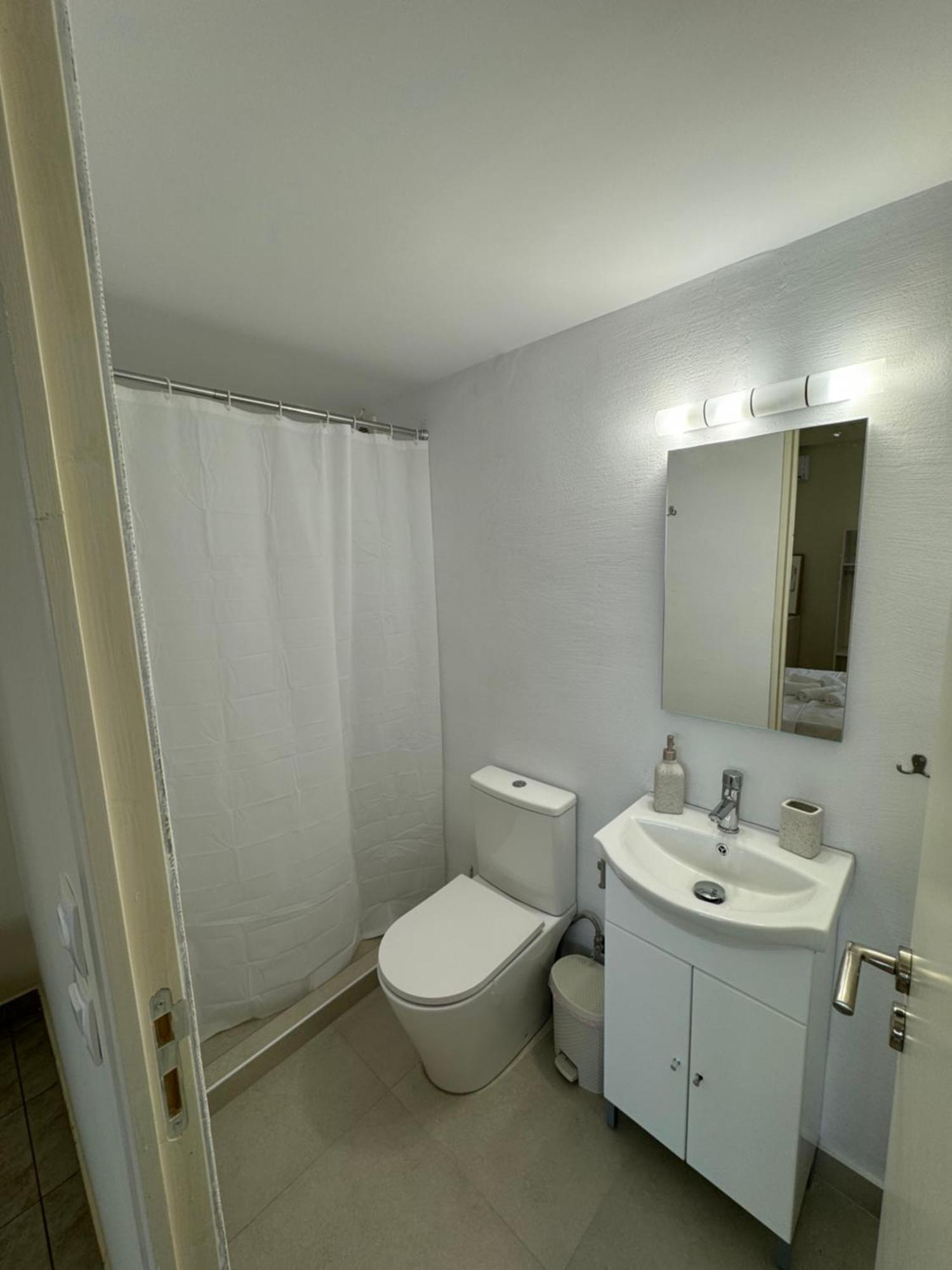 Airpoint Apartments 아르테미다 외부 사진