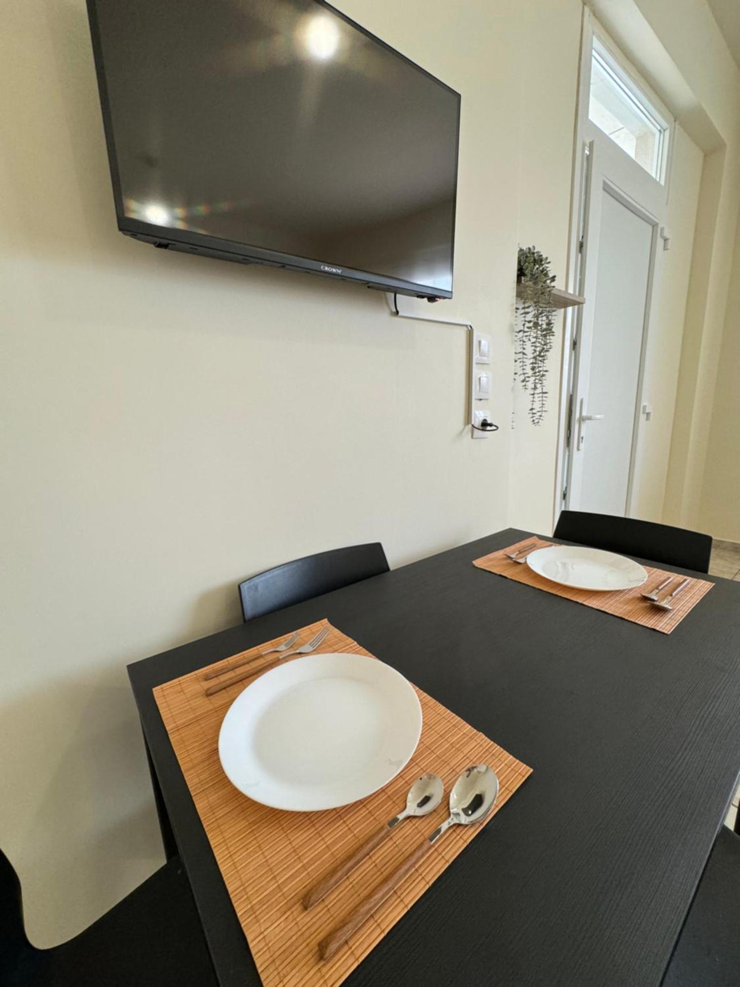 Airpoint Apartments 아르테미다 외부 사진