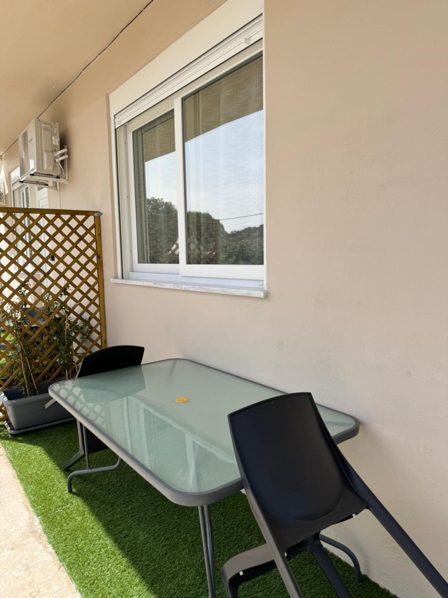 Airpoint Apartments 아르테미다 외부 사진