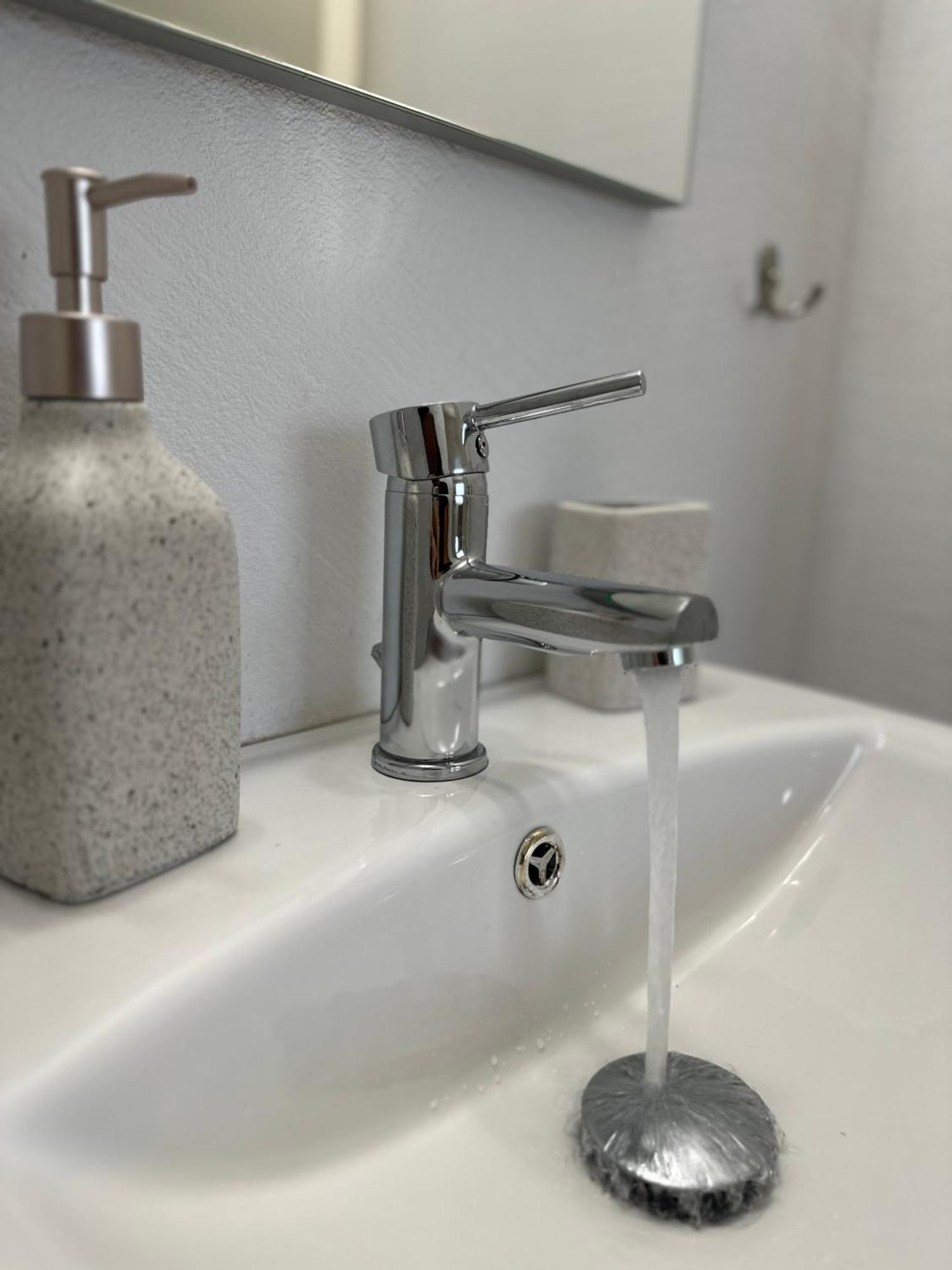 Airpoint Apartments 아르테미다 외부 사진