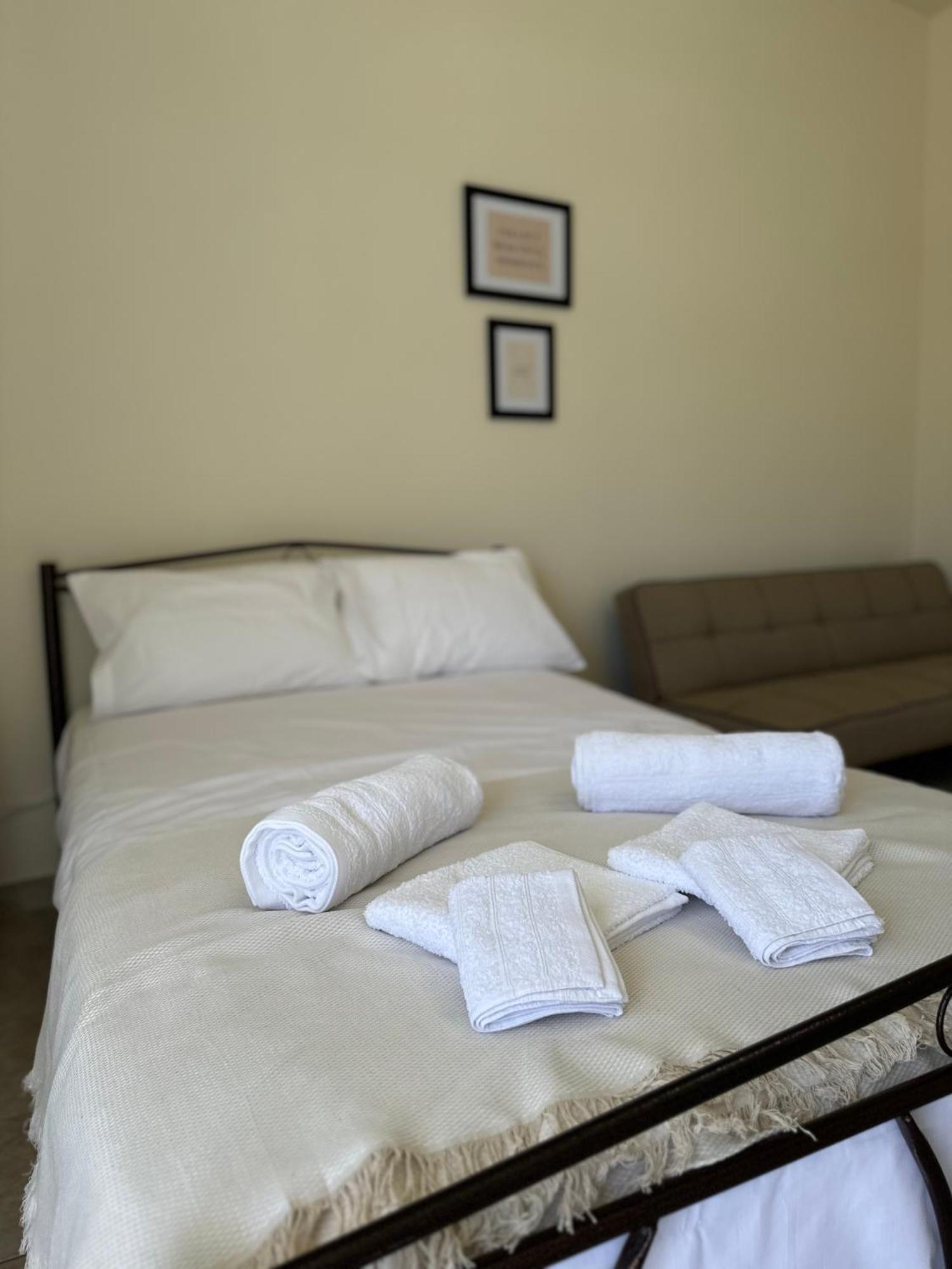 Airpoint Apartments 아르테미다 외부 사진